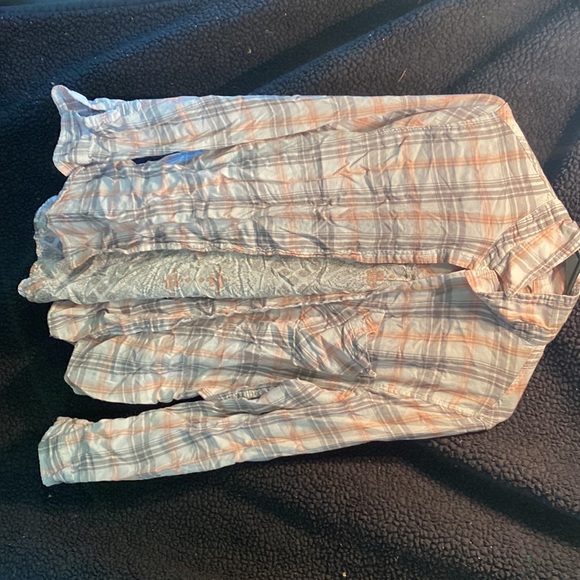 button up - Picture 2 of 2